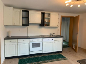 Schöne moderne & rustikale Einliegerwohnung mit Küche